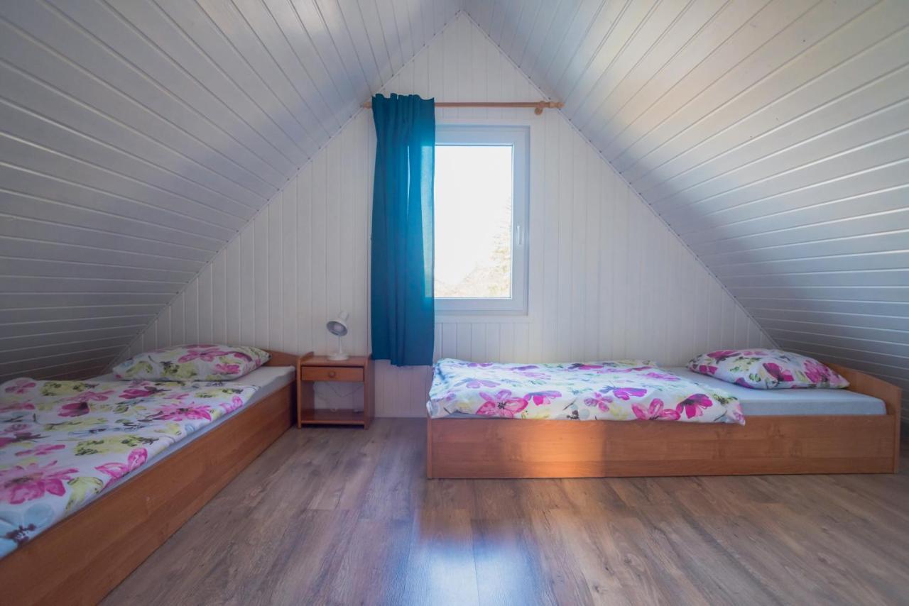 Domek Skowronek Szczytna Bagian luar foto