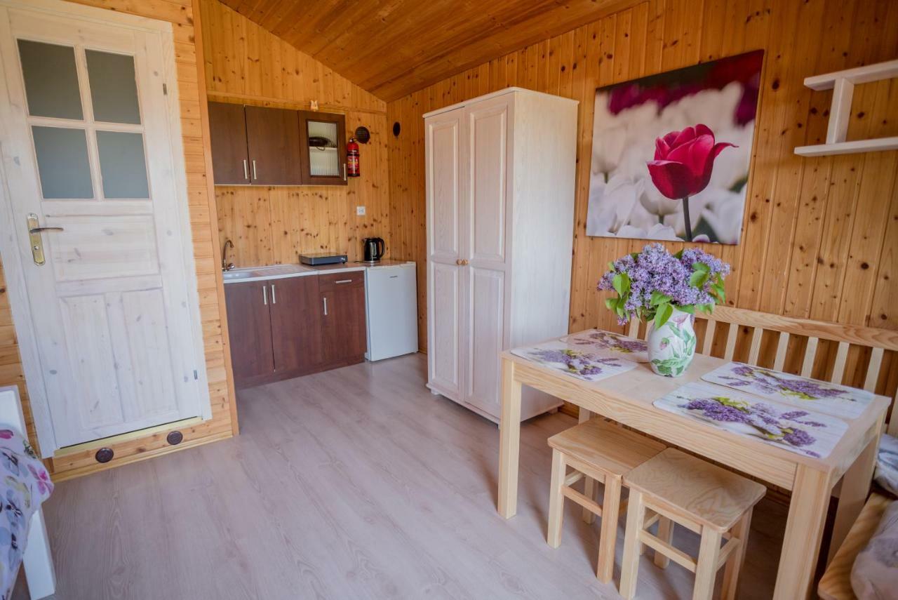 Domek Skowronek Szczytna Bagian luar foto